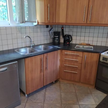 Marousi Comfy Apartment With Balcony 아테네 외부 사진